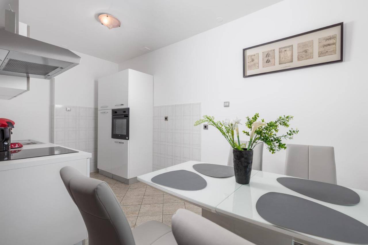 Apartment Kvarner View Kostrena Bagian luar foto